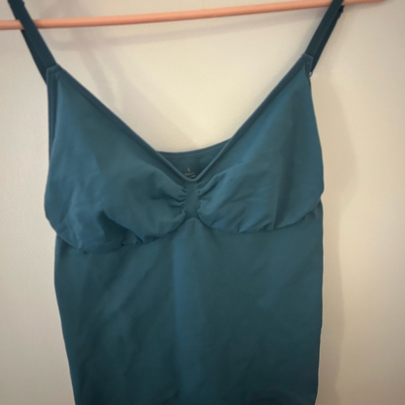 Tank top - Picture 3 of 4